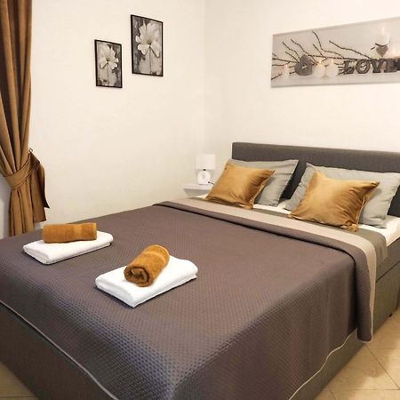 Apartman Dora Пула Экстерьер фото
