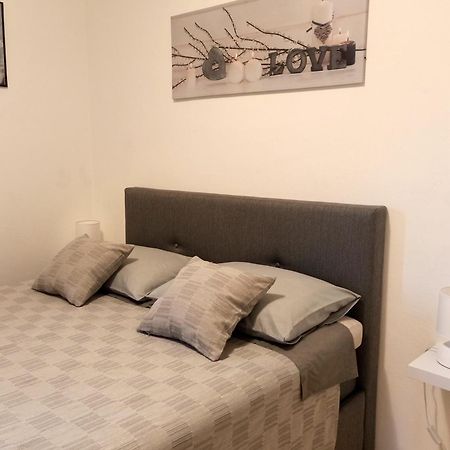 Apartman Dora Пула Экстерьер фото