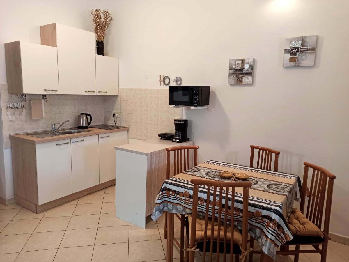 Apartman Dora Пула Экстерьер фото