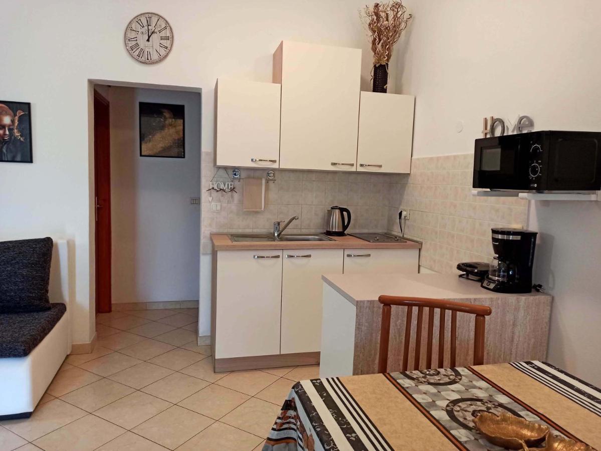 Apartman Dora Пула Экстерьер фото