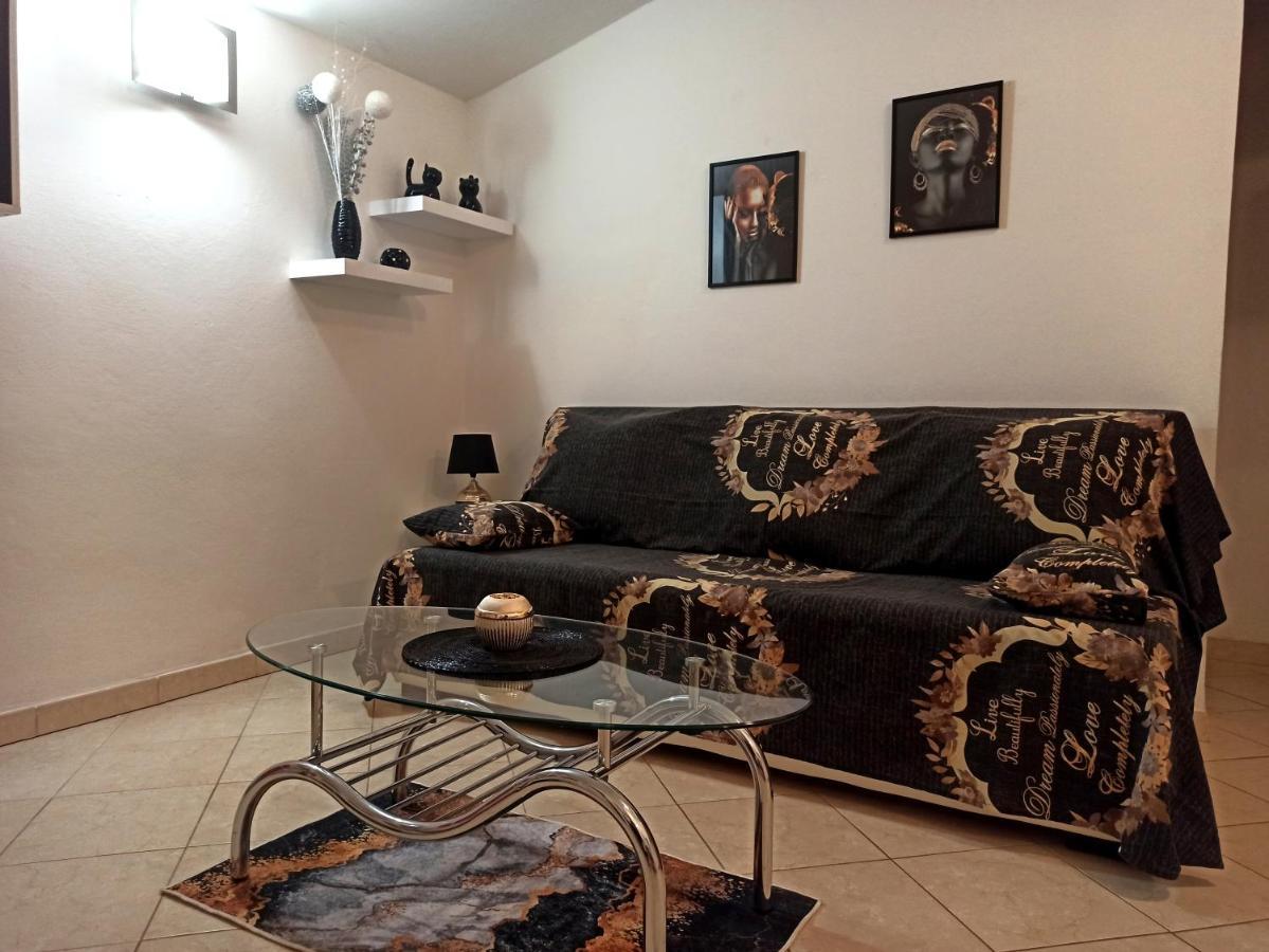 Apartman Dora Пула Экстерьер фото