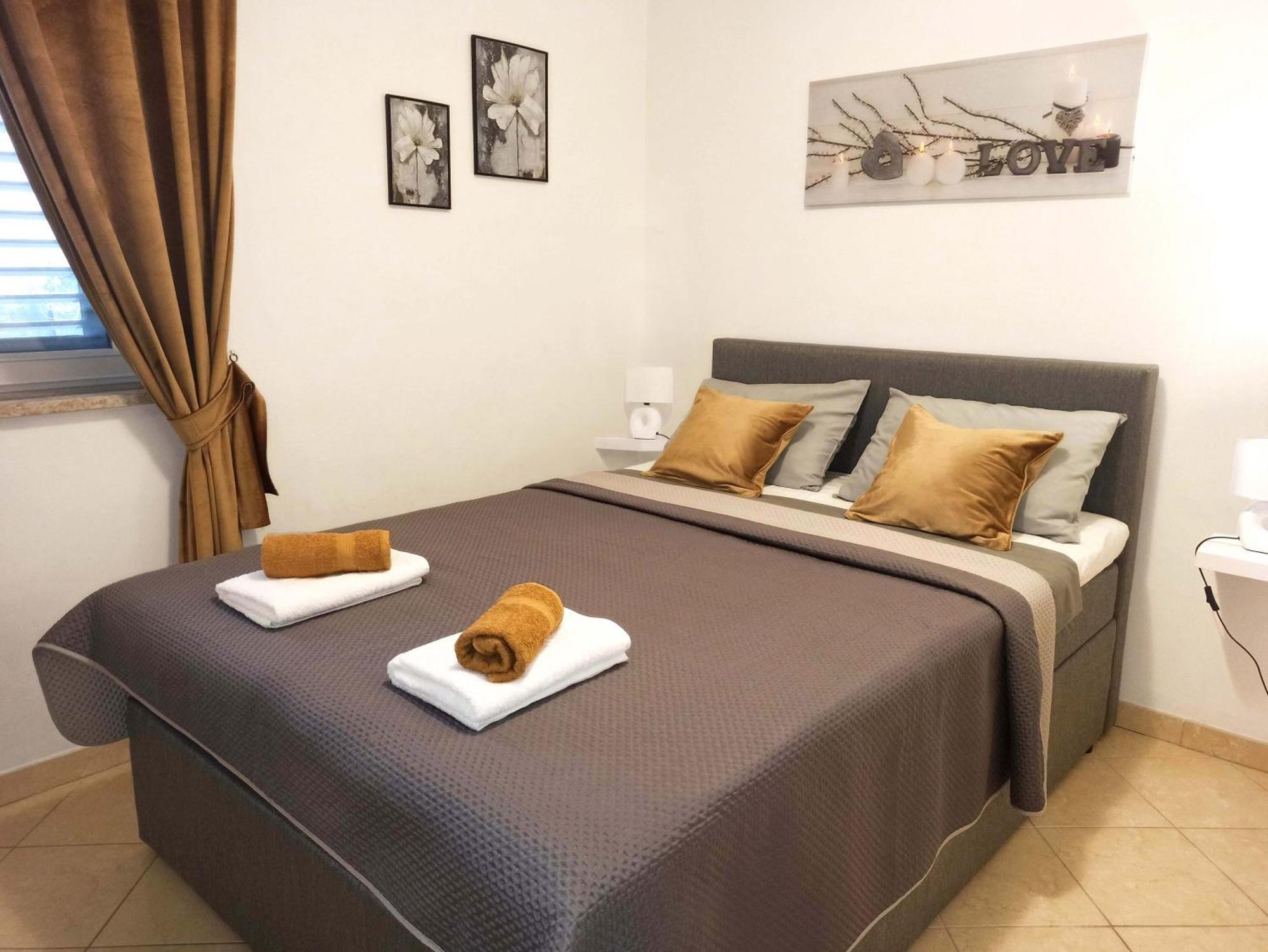 Apartman Dora Пула Экстерьер фото